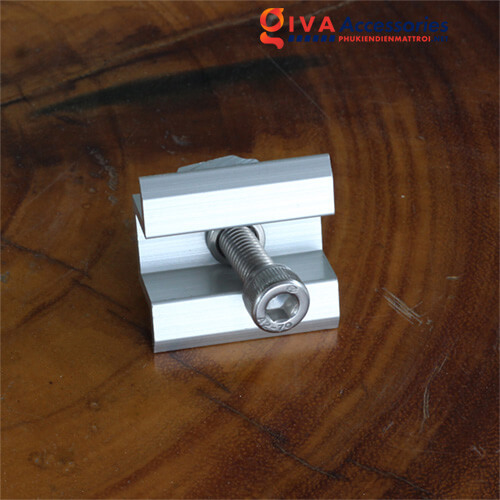 ốc chữ u cố định tấm pin năng lượng