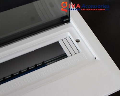 Tủ điện cb cho hệ thống điện mặt trời 21 đường