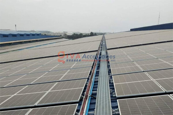 tấm pin có hoạt động trong ngày bão